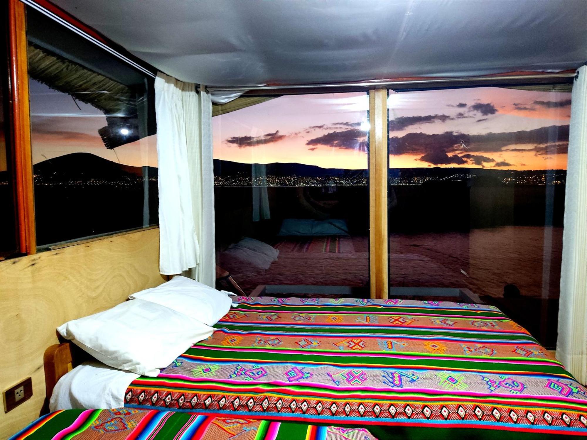 Los Uros Puno Exteriér fotografie